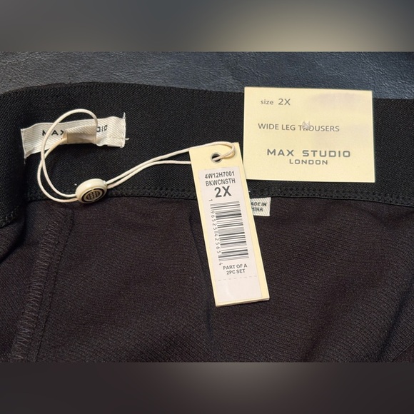 Max Studio Black Top with white thread trim & Wide Leg Trousers Set 2X MSRP $198 - Picture 12 of 16